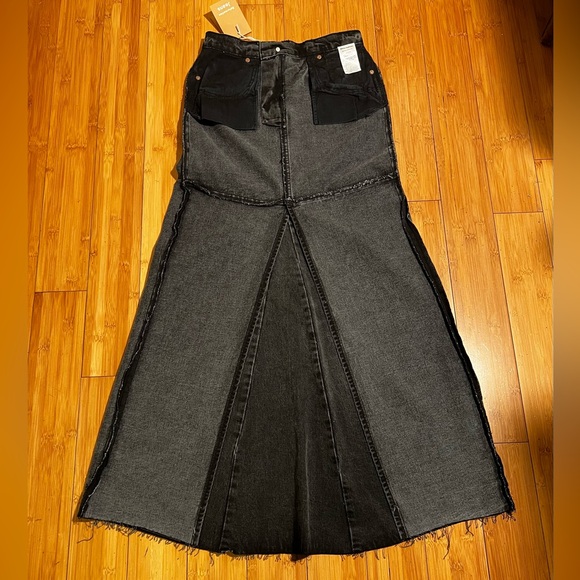 HP 🎉 NWT Reformation Tazz Maxi Denim Skirt Size S / 24 - Picture 9 of 16